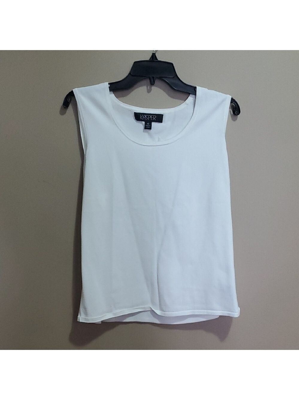 Kasper Women's White Sleeveless Top Size 16